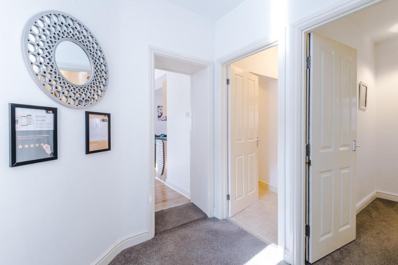 Stylish Chester City Centre Apartment By 53 Degrees Property, Ideal For Couples & Business Professionals - Sleeps 4 Екстериор снимка